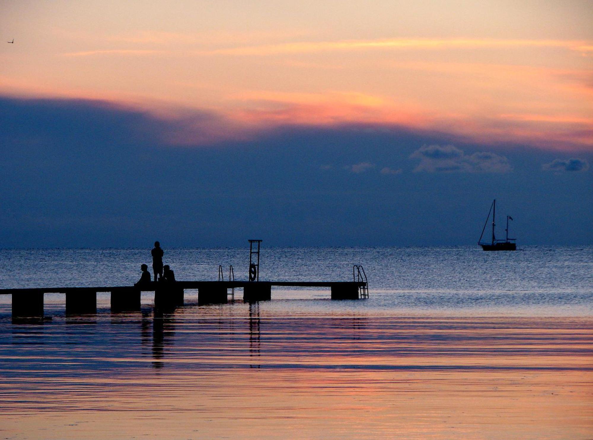 Visby Strandby Hotel Bagian luar foto